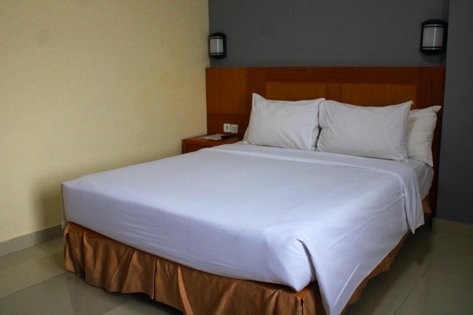 Maleosan Inn Manado Hotel מראה חיצוני תמונה