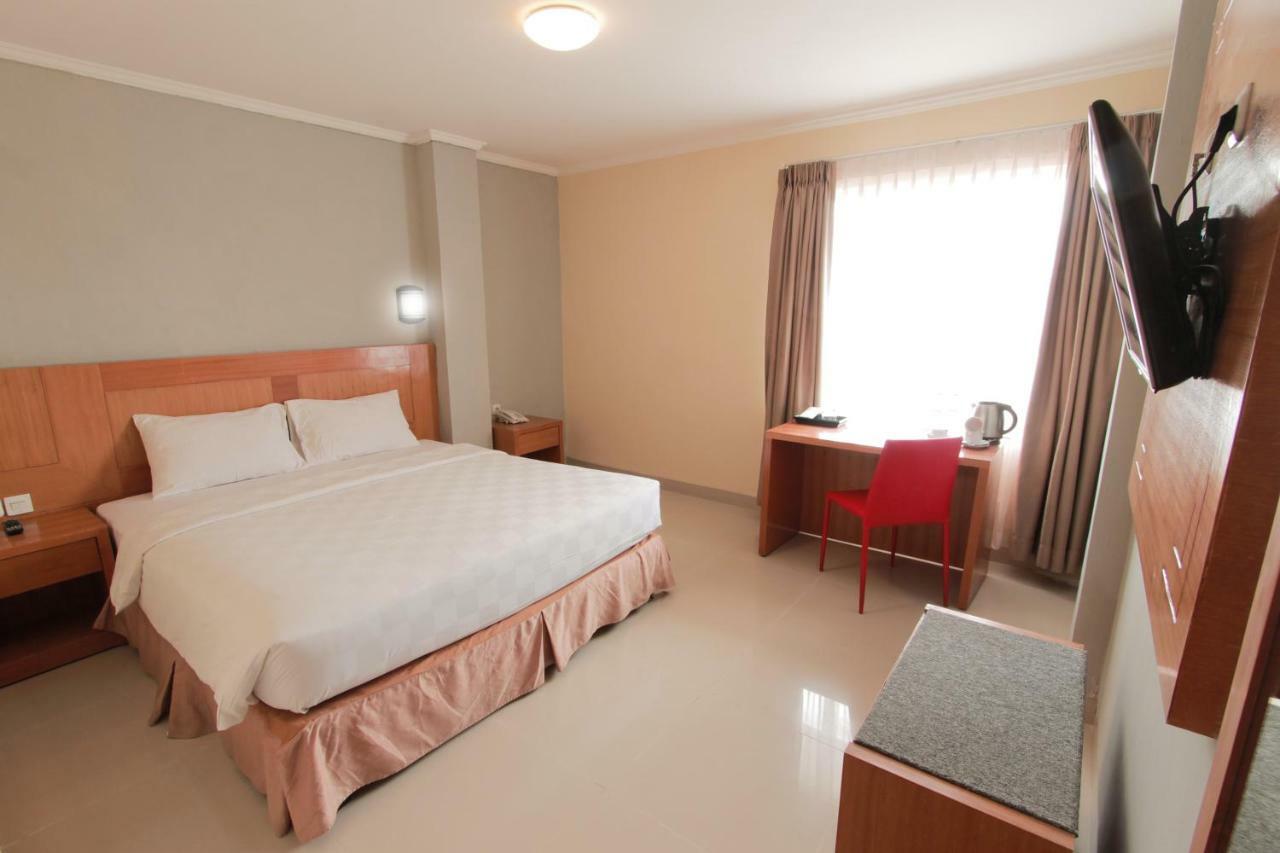 Maleosan Inn Manado Hotel מראה חיצוני תמונה