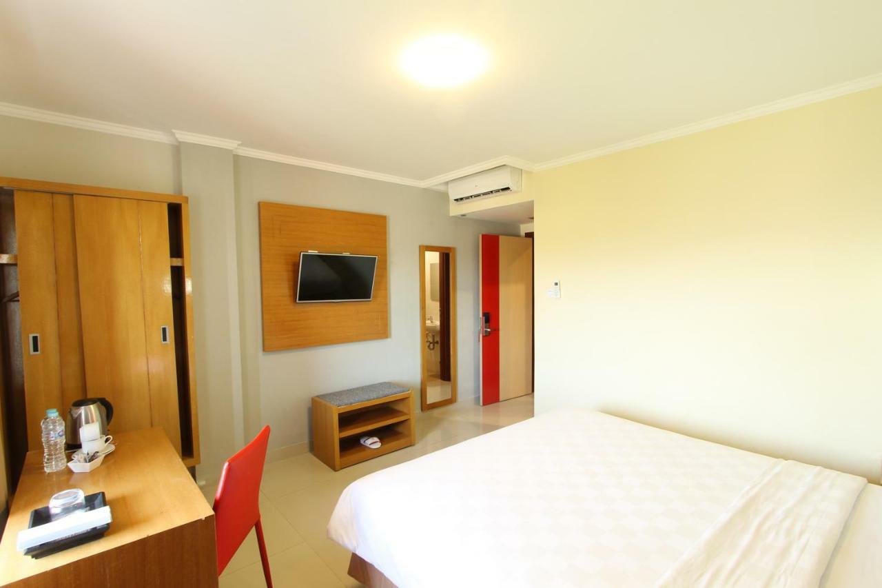 Maleosan Inn Manado Hotel מראה חיצוני תמונה
