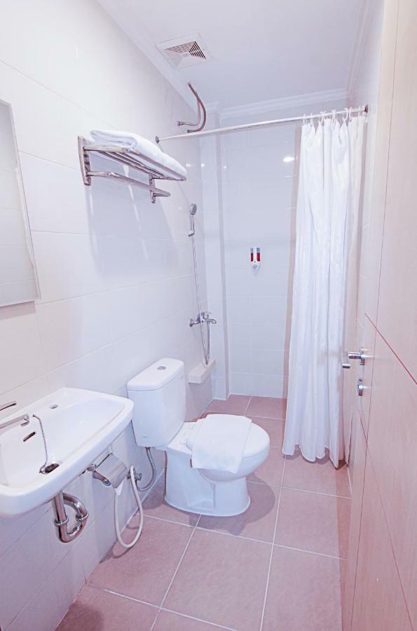 Maleosan Inn Manado Hotel מראה חיצוני תמונה